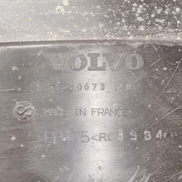 Підкрилок Volvo V50 (04-12) 2.0D Зад. Пр. Ниж. OEM 30678140 фото 4