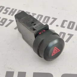 Кнопка аварійки Kia Sorento (02-09) 2.5 CRDi OEM 937303e000