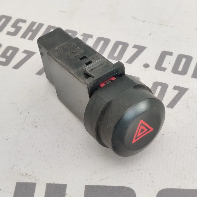 Кнопка аварійки Kia Sorento (02-09) 2.5 CRDi OEM 937303e000