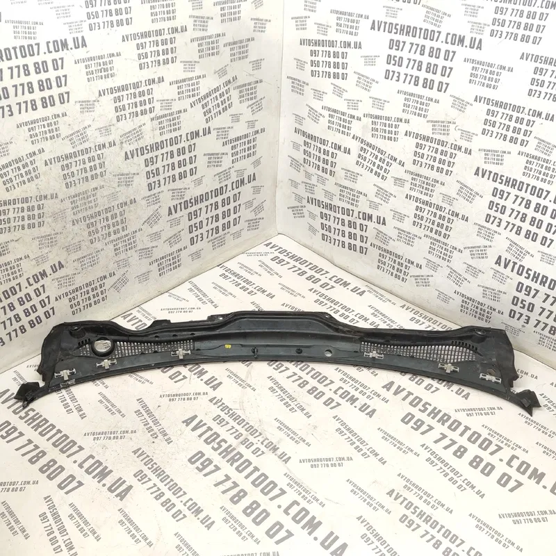Жабо Volvo V50 (04-12) 2.0 Diesel переднє OEM 30745377