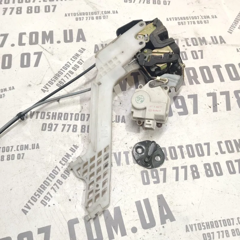 Замок дверей Hyundai Elantra 3 (00-06) 1.6 задній правий