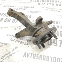 Кулак поворотний Hyundai Elantra 3 (00-06) 1.6 бензин права фото 3