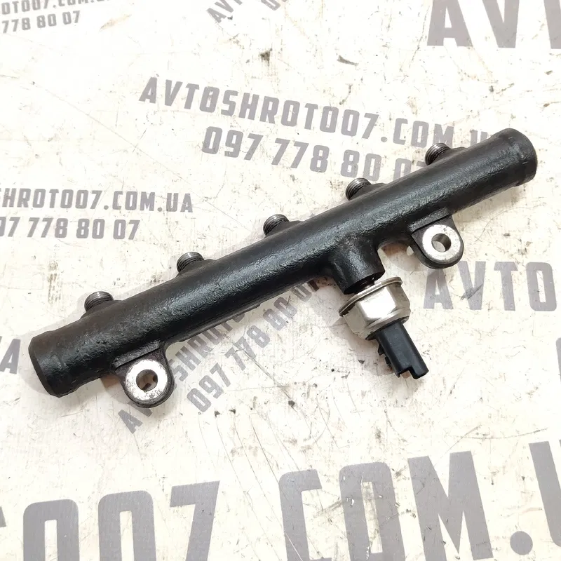 Паливна рейка Volvo V50 (04-12) 2.0 Diesel OEM 9654726280