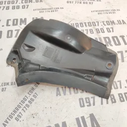Накладка Volvo V50 (04-12) 2.0 Дизель передня OEM 30672563