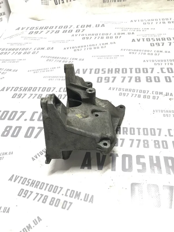 Кронштейн компр. Chevrolet Tacuma (00-11) 2.0 OEM 96286799