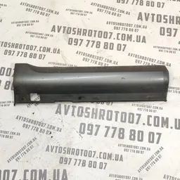 Накладка Kia Sorento (02-09) 2.5 задня права OEM 877763e000