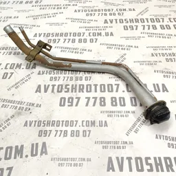 Горловина паливного бака Kia Sorento 1 02-09 2.5 CRDi права фото 1
