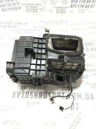 Корпус пічки Kia Sorento 1 (02-09) 2.5 Дизель D4CB фото 3