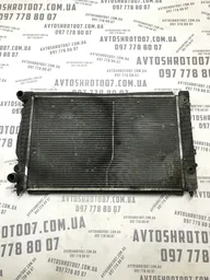 Радіатор охолодження VW Passat B5+ (00-05) 1.9 Дизель