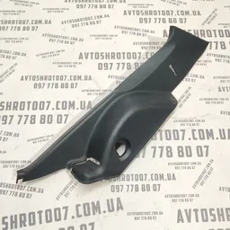 Накладка салону Toyota Auris (07-12) 1.6 Benz задня права