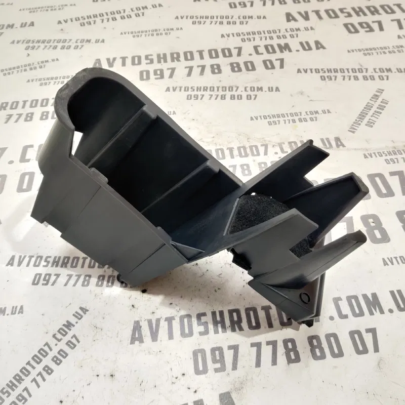 Накладка Renault Scenic 3 09-16 1.6d зад. л. OEM 849753307r