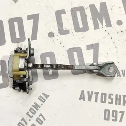 Обмежувач дверей Renault Grand Scenic 3 09-16 1.6 dCi задній фото 4