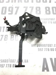 Замок капота Volkswagen Passat B5+ (00-05) 1.9 дизель перед