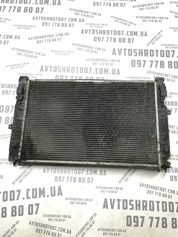 Радіатор охолодження VW Passat B5+ (00-05) 1.9 Дизель