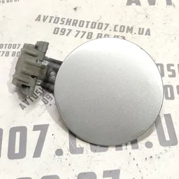 Лючок бака Toyota Auris (06-12) 1.6 1ZRFE Бензин
