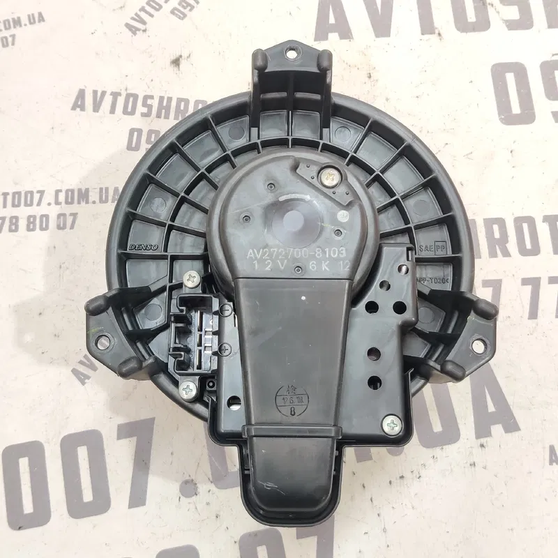 Мотор пічки Toyota Auris (06-12) 1.6 бензин OEM 2727008103