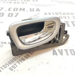 Ручка внутр. Peugeot 307 (01-08) 1.4 Benz пр. OEM 9643604477