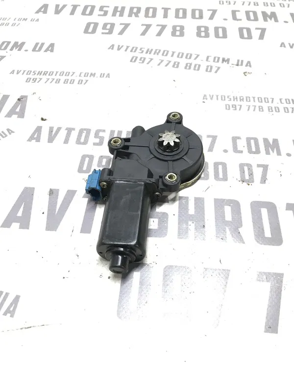 Мотор склопідіймача Chevrolet Tacuma 00-08 2.0 передня права