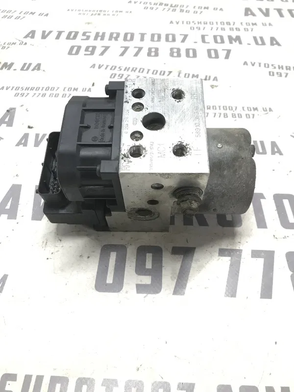Блок АБС Kia Sorento 1 (02-09) 2.5 Дизель OEM 0273004660
