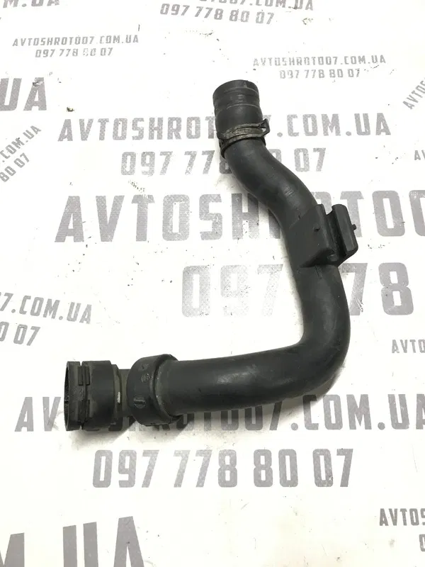 Трубка охолодження VW Passat B5+ 00-05 1.9D OEM 8d0121101ad