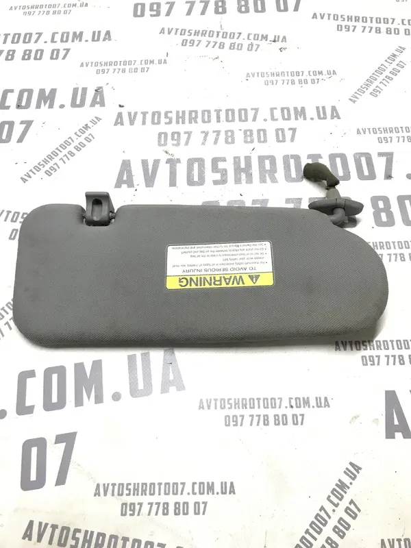 Сонцезахисник Kia Sorento 1 (02-09) 2.5 Дизель лівий