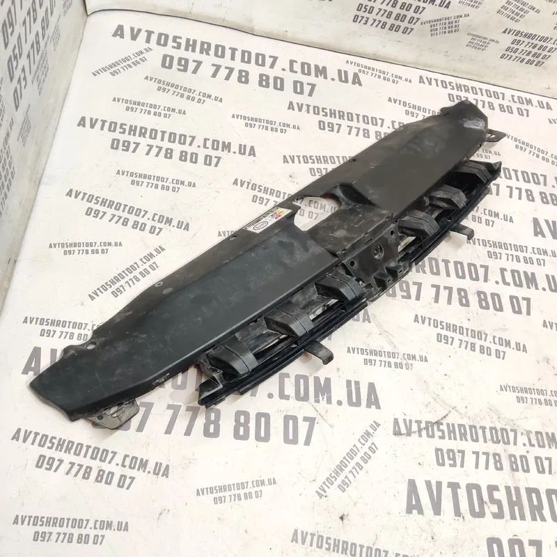 Рамка телевізора Peugeot 307 (01-08) 1.4 Бенз OEM 9635719477