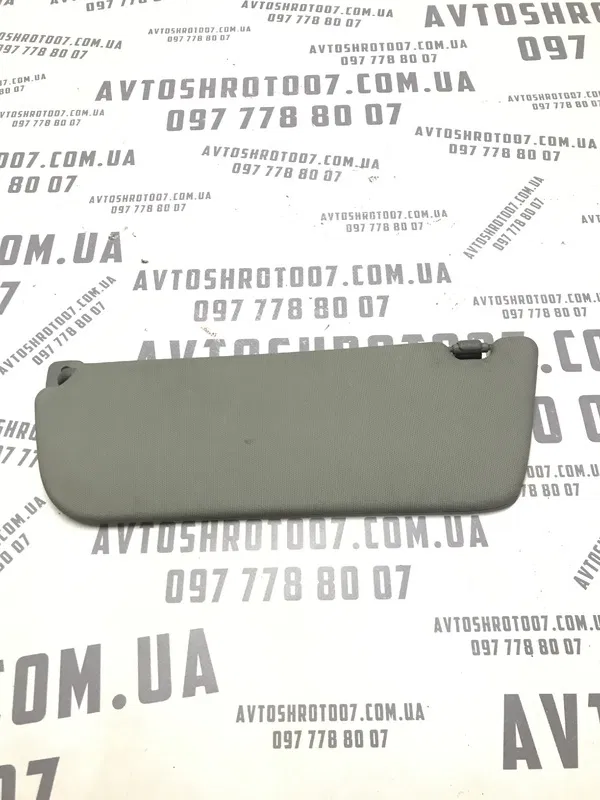 Сонцезахисник Chevrolet Tacuma (00-11) 2.0 бензин правий