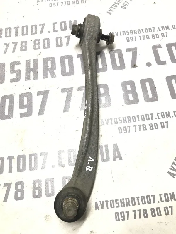 Ричаг VW Passat B5+ 00-05 1.9 Diesel передній верхній лівий