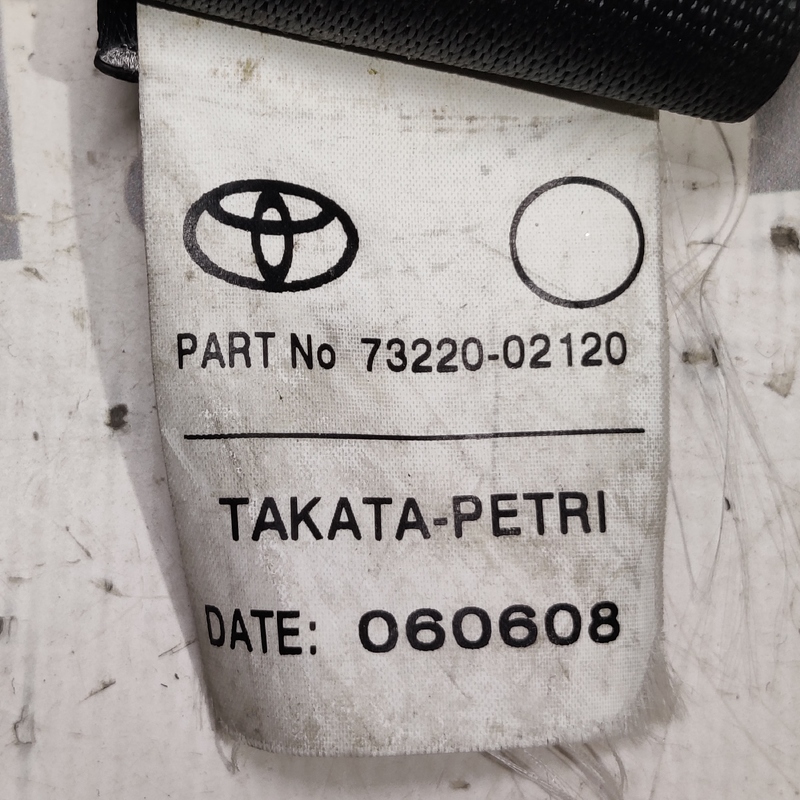 Ремінь безпеки Toyota Auris 06-12 1.6 Бензин лів. 7322002120