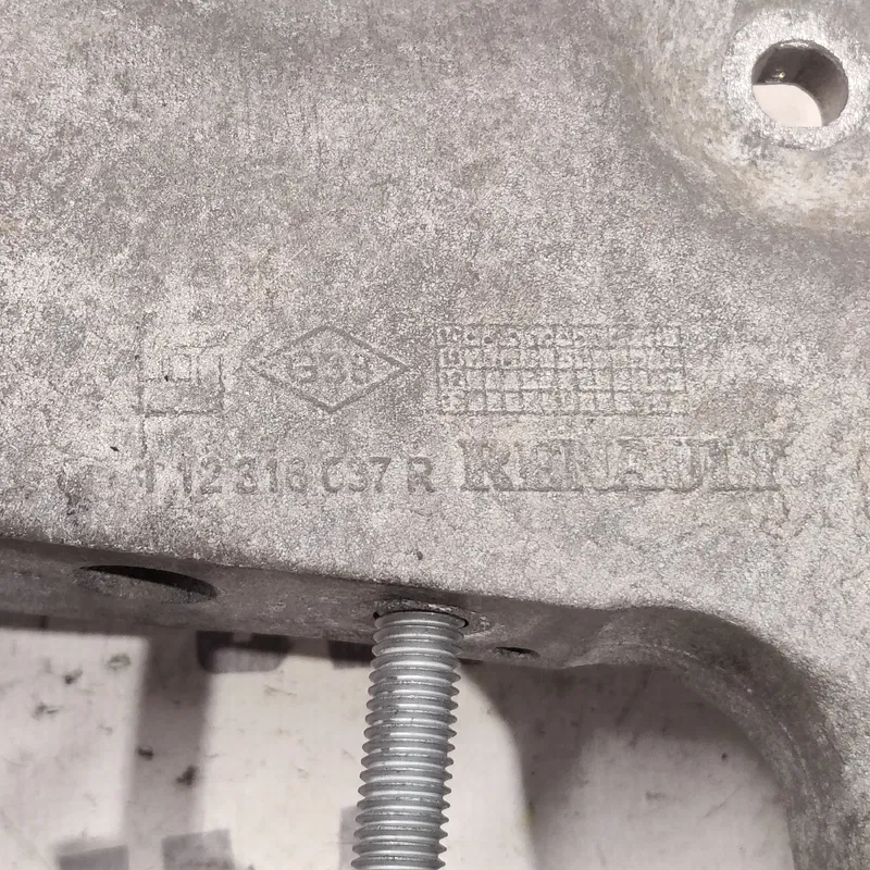 Кронштейн двигуна Renault Scenic 3 (09-16) 1.6dCi 112316637r