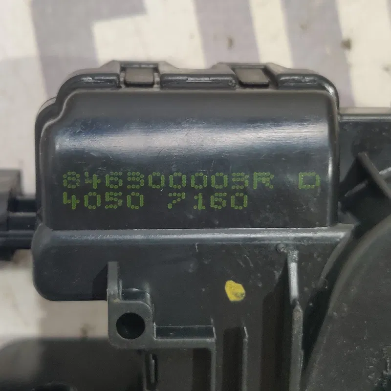 Замок багажника Renault Scenic 3 (09-16) 1.6d OEM 846300003r