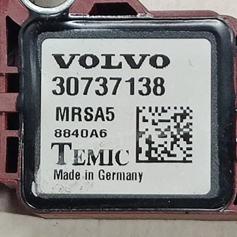 Датчик удару Airbag Volvo V50 (04-12) 2.0D OEM 30737138