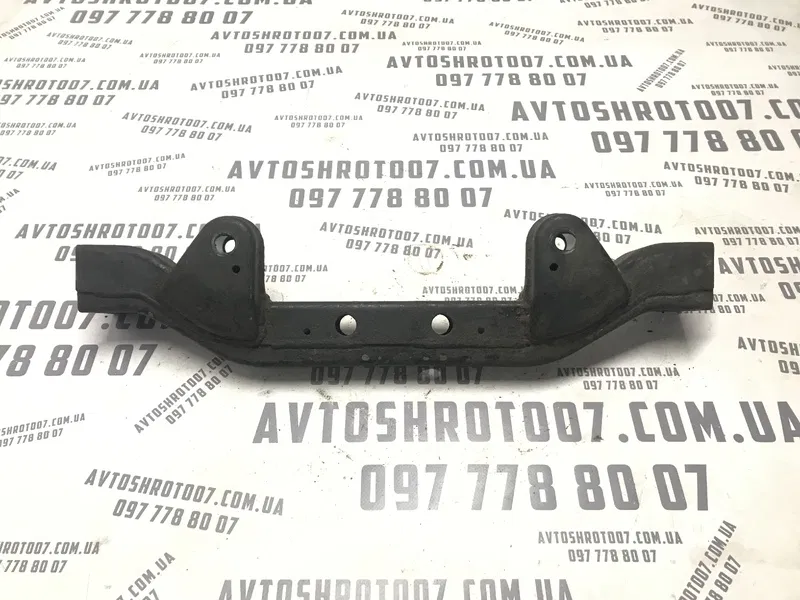 Кронштейн Kia Sorento 1 (02-09) 2.5 Diesel D4CB передній