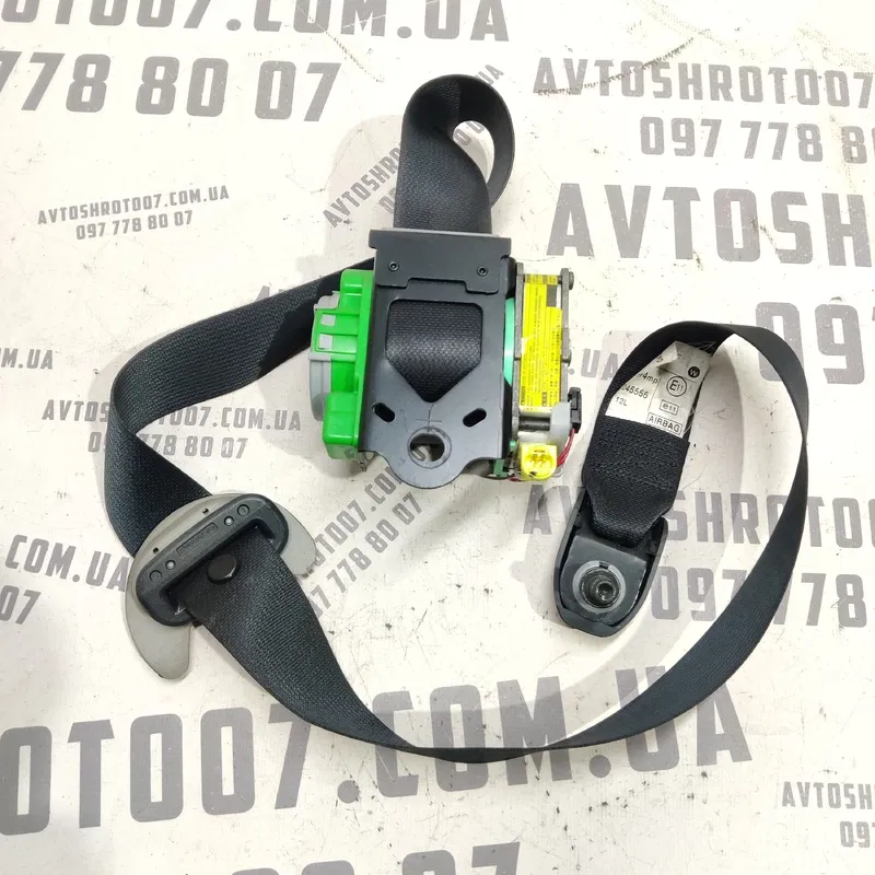 Ремінь безпеки Toyota Auris 06-12 1.6 Бензин лів. 7322002120