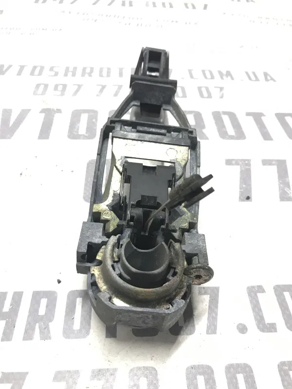 Ручка зовнішня VW Passat B5+ 00-05 1.9 Дизель задня ліва