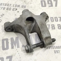 Кронштейн двиг. Renault Scenic 3 (09-16) 1.6d ниж 113327867r