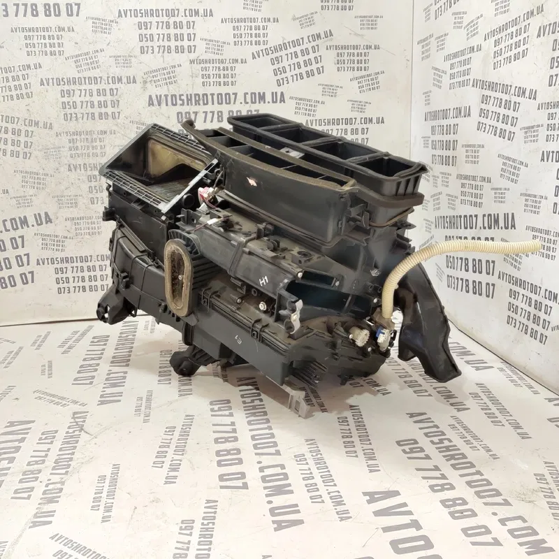 Корпус пічки Toyota Auris (06-12) 1.6 Бензин OEM 8701002c60