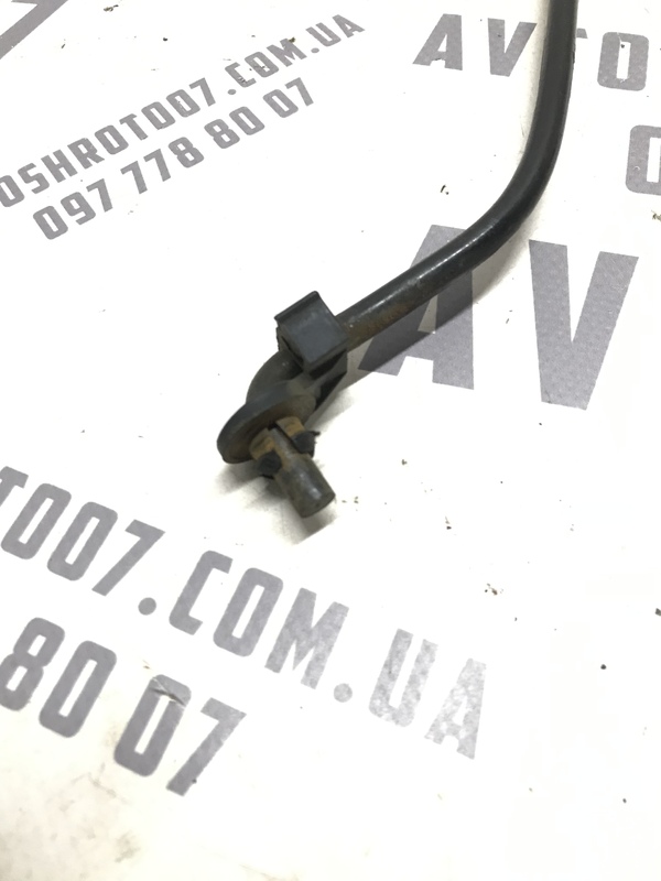 Упор капоту Chevrolet Tacuma (00-08) 2.0 Бензин