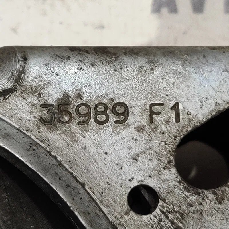 Подушка двигуна Renault Scenic 3 09-16 1.6D нижня 112380008R