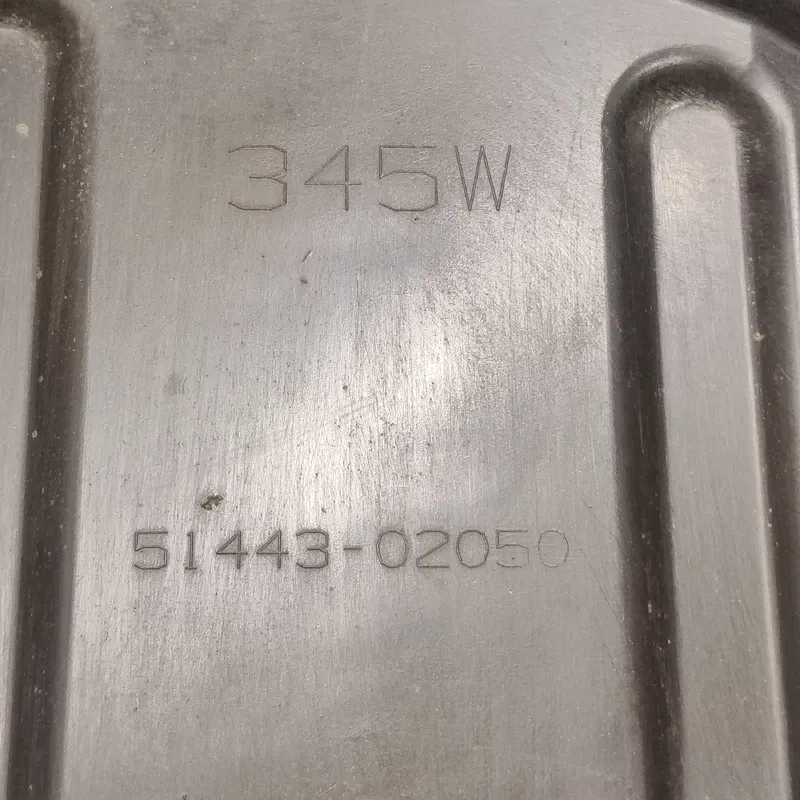 Накладка Toyota Auris 06-12 1.6Б перед. права OEM 5144302050