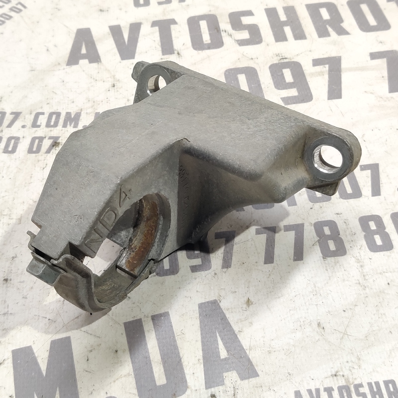 Кронштейн привода Renault Scenic 3 09-16 1.6d OEM 397747256R