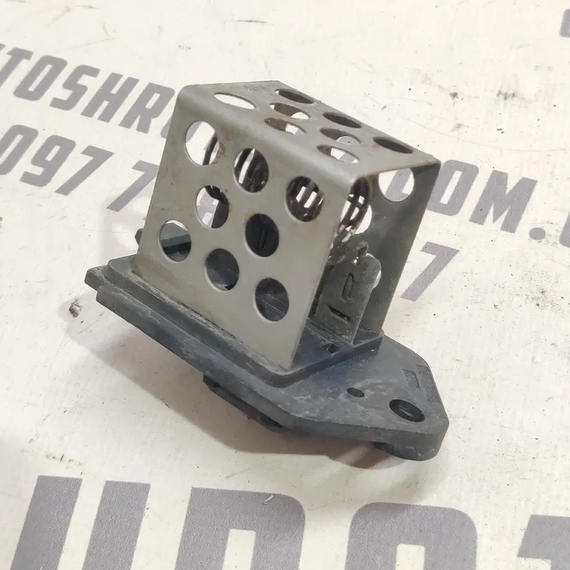 Реостат пічки Peugeot 307 (01-08) 1.4 Бензин OEM 9641212480