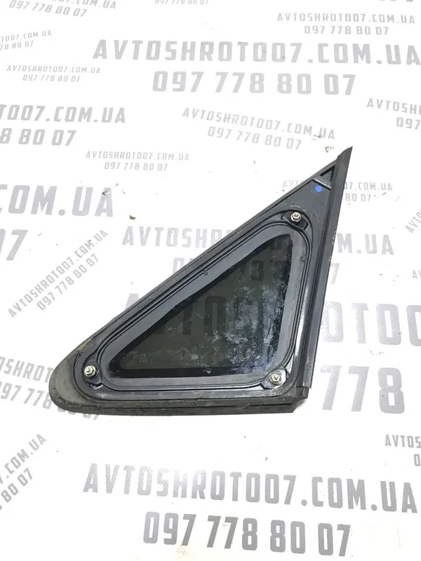 Скло дверей Chevrolet Tacuma 00-11 2.0 Бензин переднє праве