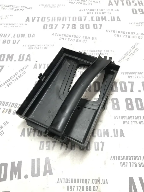 Корпус фільтра салону VW Passat B5+ (00-05) 1.9 Дизель Права