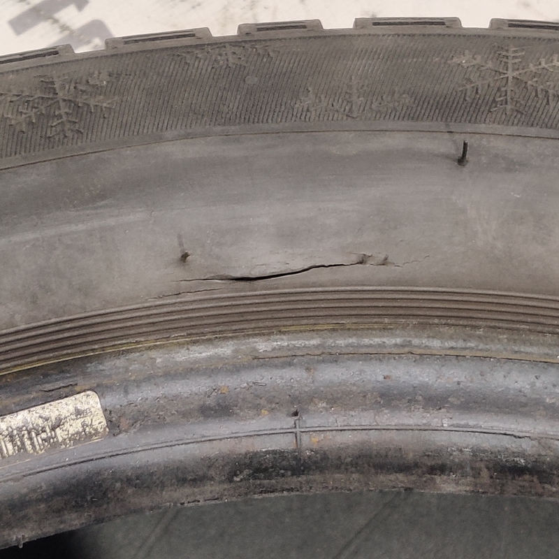 Пара шин 205/55 R16 Toyota Auris (06-12) 1.6 Бензин
