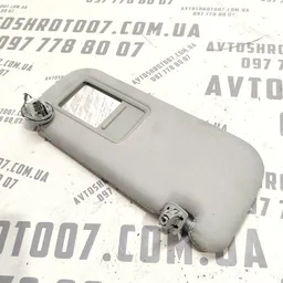 Сонцезахисник Toyota Auris (06-12) 1.6 Бензин правий