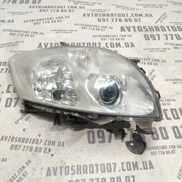Фара Toyota Auris (06-12) 1.6 передня права OEM 8113002470