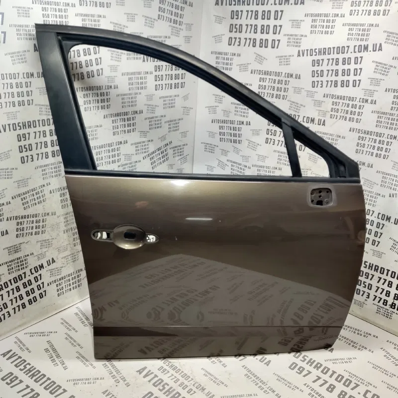 Двері Renault Grand Scenic 3 (09-16) 1.6 dCi передні праві