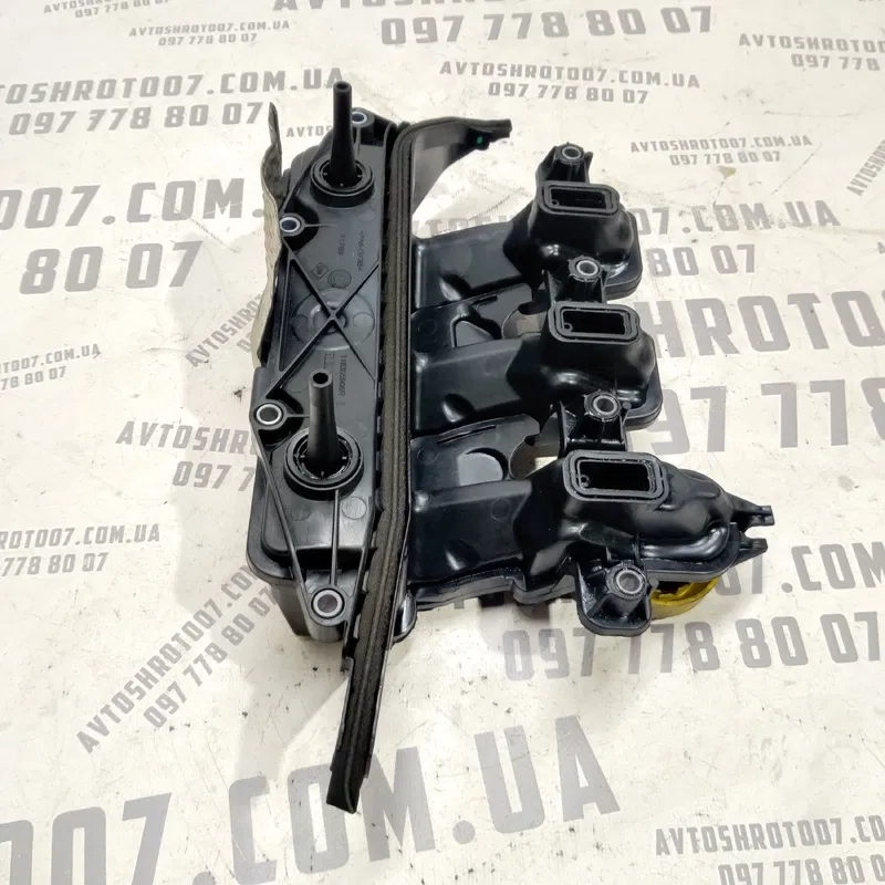 Клапанна кришка Renault Scenic 3 09-16 1.6dCi OEM 118305906r
