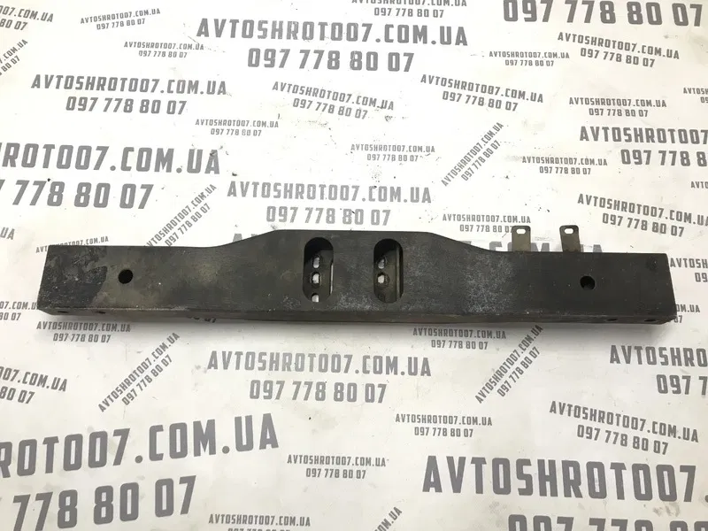 Кронштейн КПП Kia Sorento 1 (02-09) 2.5 Diesel нижній